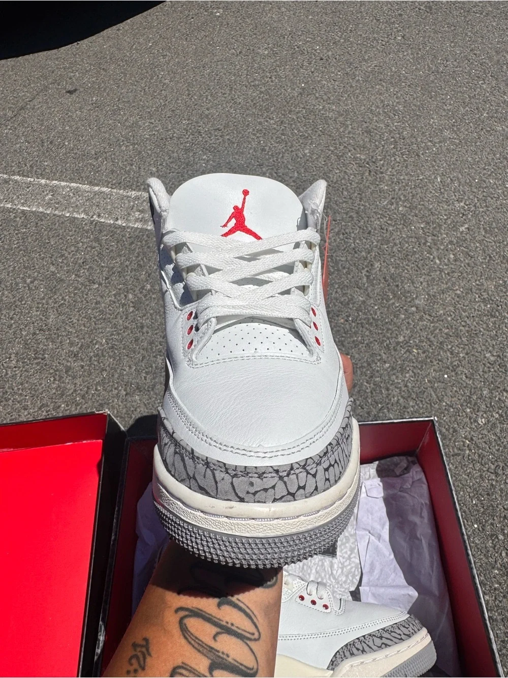 Jordan Men’s White/Black/Grey Retro 3 Sneakers